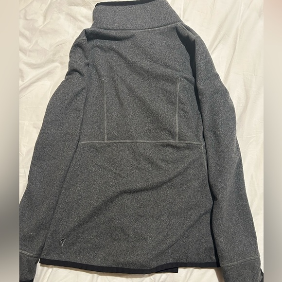 Ivivva by Lululemon Jacket EXTREMELY SOFT with thumb holes and 4 pockets and - Picture 4 of 7